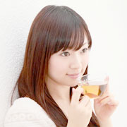ゆっくりとお茶を飲む